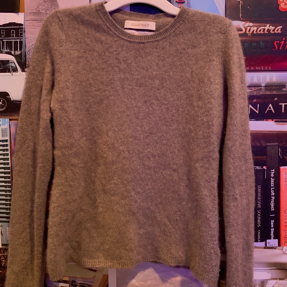 sweater - Picture 2 of 2